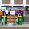 Kawan Lama Group Bersih-Bersih Masjid