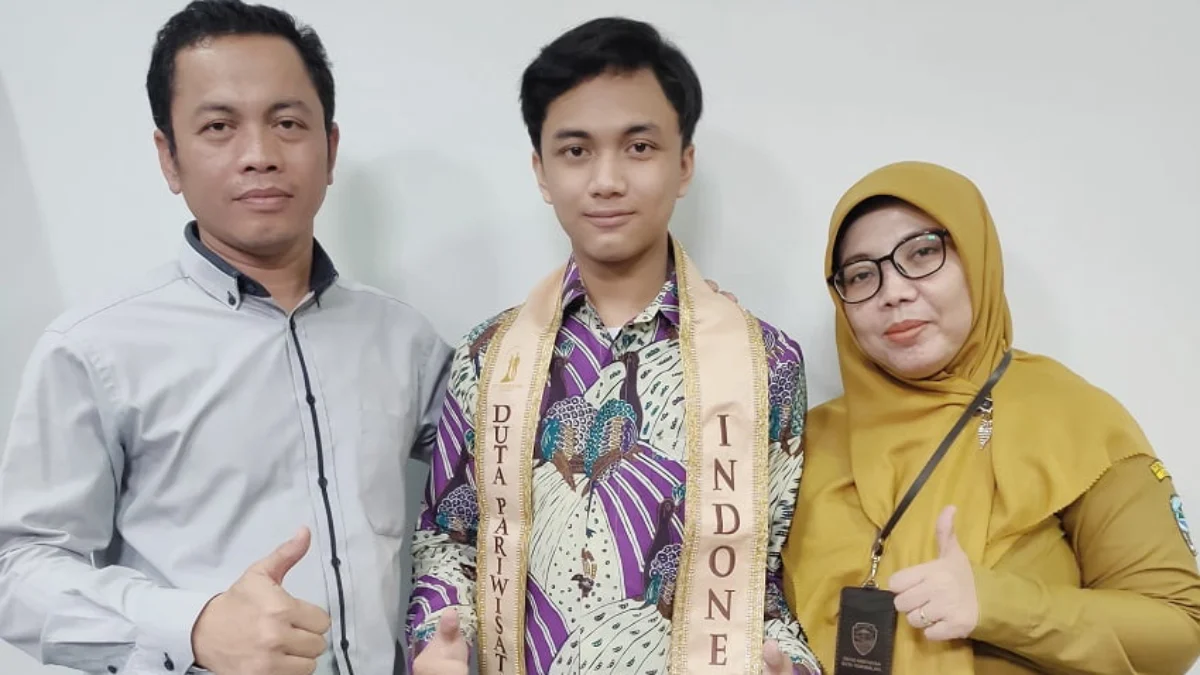 Juara 1 Duta Pariwisata Remaja Indonesia