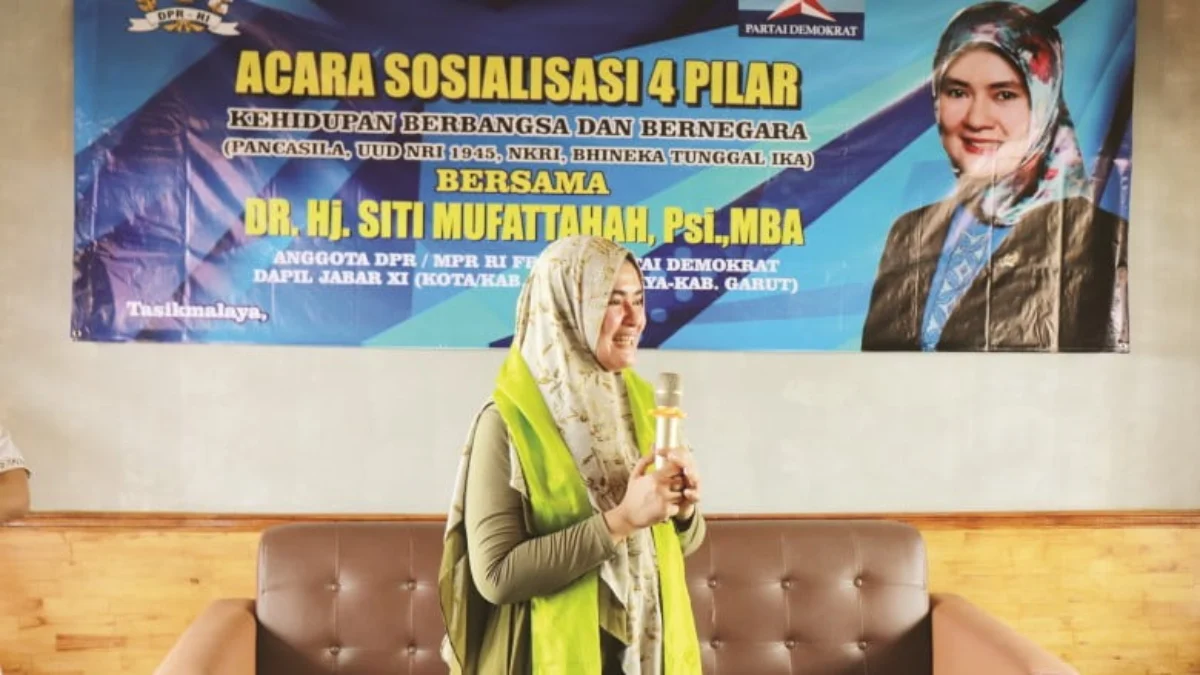 Hj Siti Mufattahah