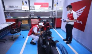 Teknisi Sepeda Motor Honda Indonesia Adu Skill di Kompetisi Tingkat Dunia