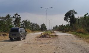 Pembangunan Jalan Ibrahim Adjie
