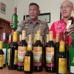 Satpol PP Kabupaten Tasikmalaya Amankan Puluhan Botol Miras